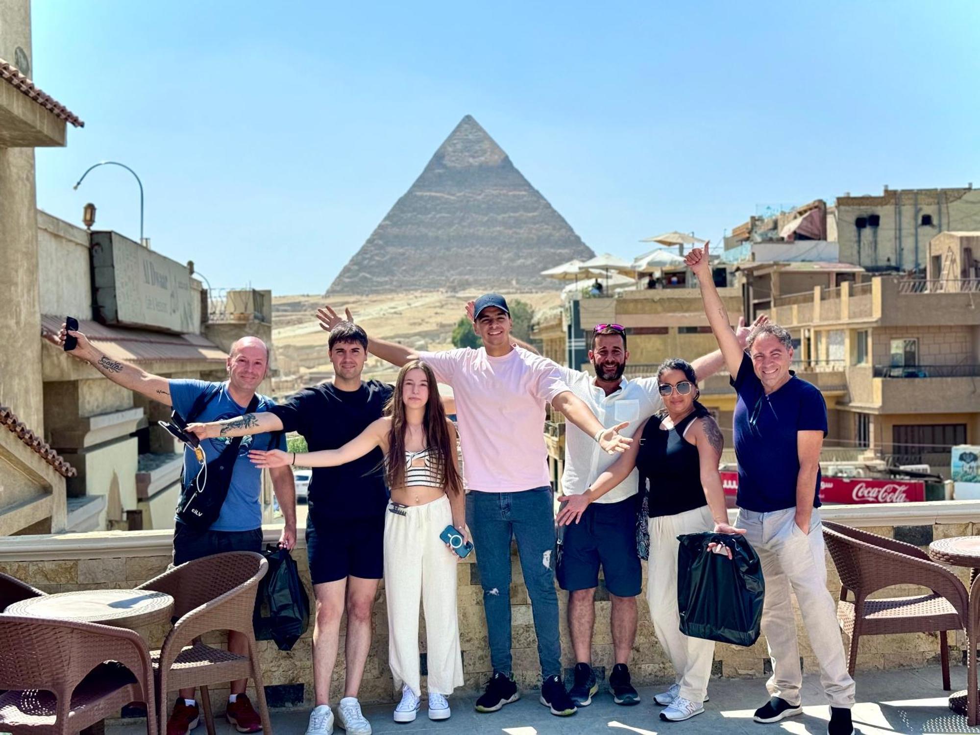 King Ali Pyramids View Inn Kafrat al Jabal Exterior photo